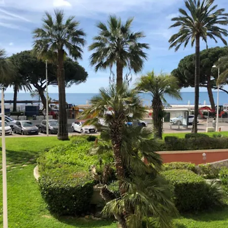 Apartman Stunning Seaview By The Juan Les Pins 1 Br